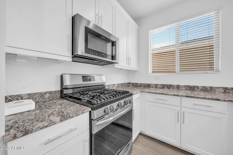 2033 W Burnside Trl-17