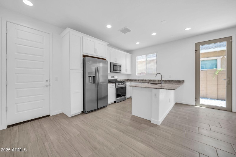 2033 W Burnside Trl-18