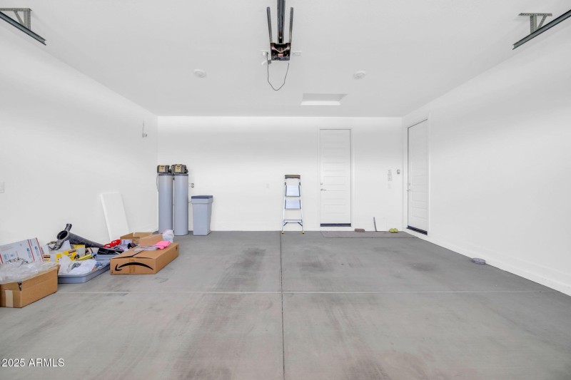 2033 W Burnside Trl-38