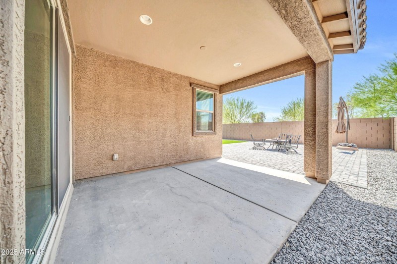 2033 W Burnside Trl-40