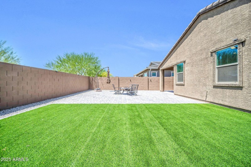 2033 W Burnside Trl-44