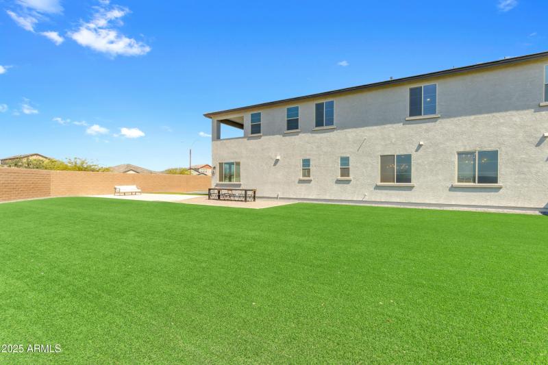 175_217_a4m_luxtwins