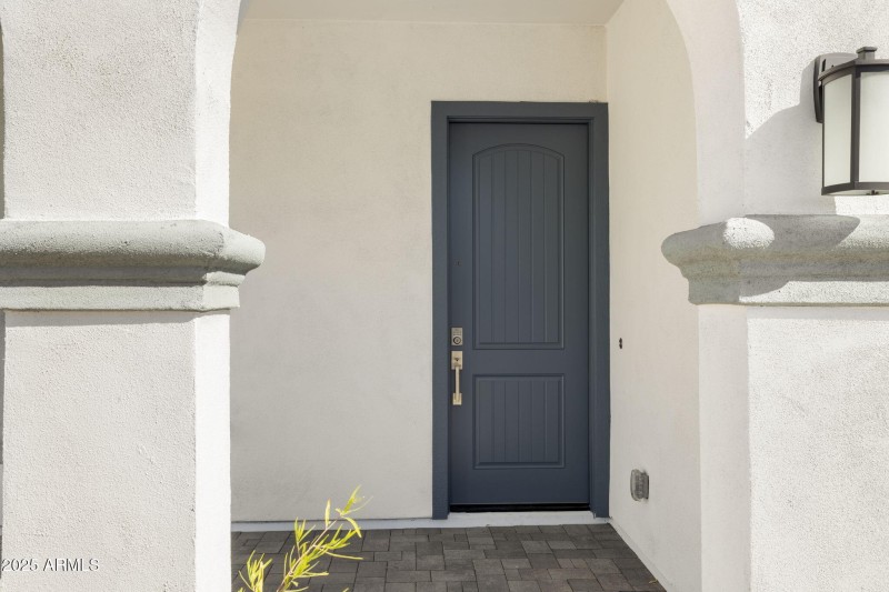 8-web-or-mls-1746-e-questa-dr