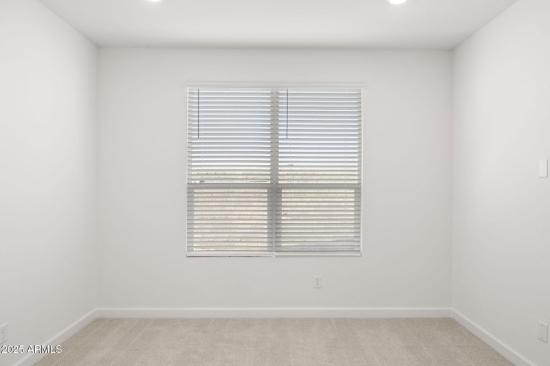 27-web-or-mls-1746-e-questa-dr