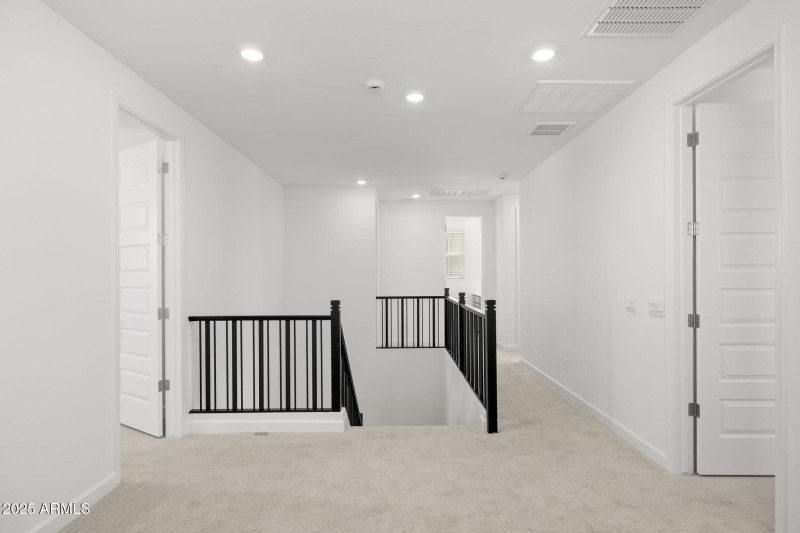 28-web-or-mls-1746-e-questa-dr