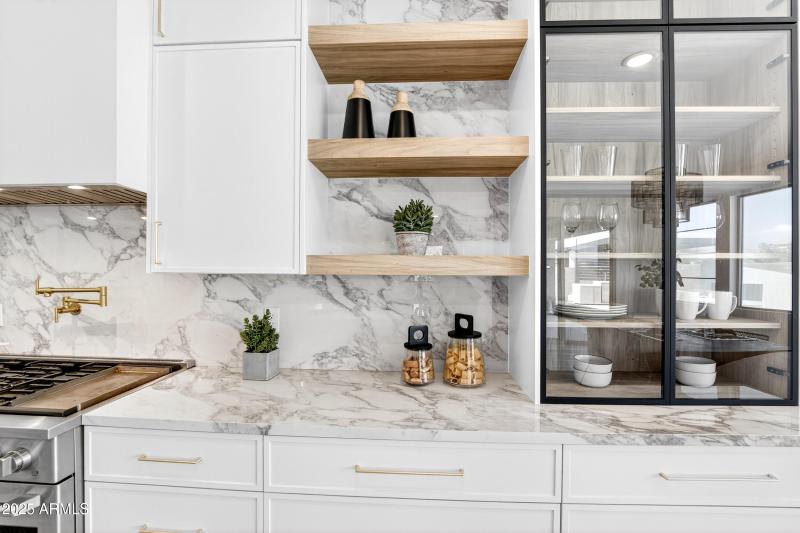 76_144_430_a4m_luxtwins