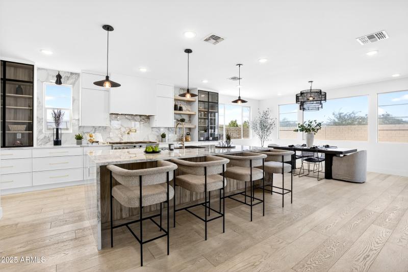 51_114_341_a4m_luxtwins