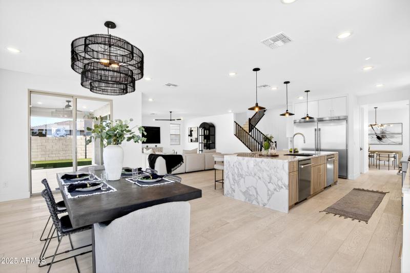 73_140_420_a4m_luxtwins