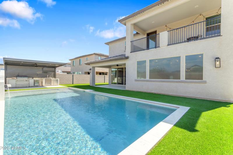 170_202_a4m_luxtwins