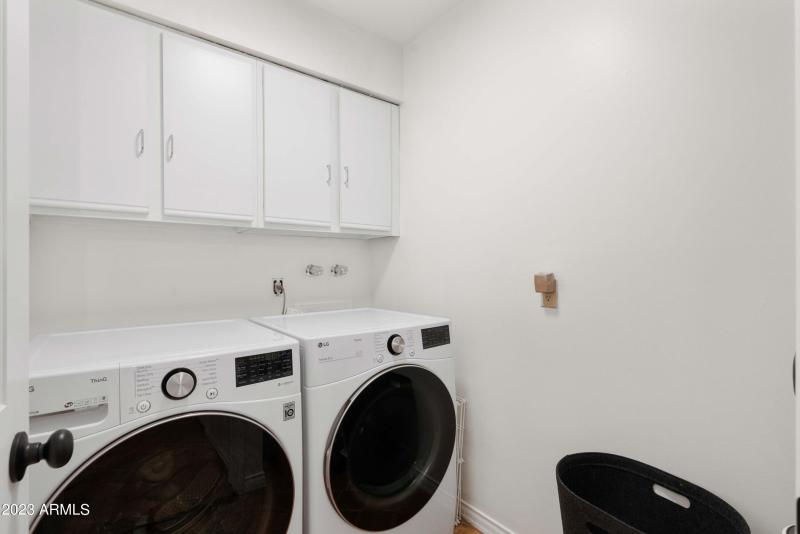 Laundry w/ LG Washer / Dryer