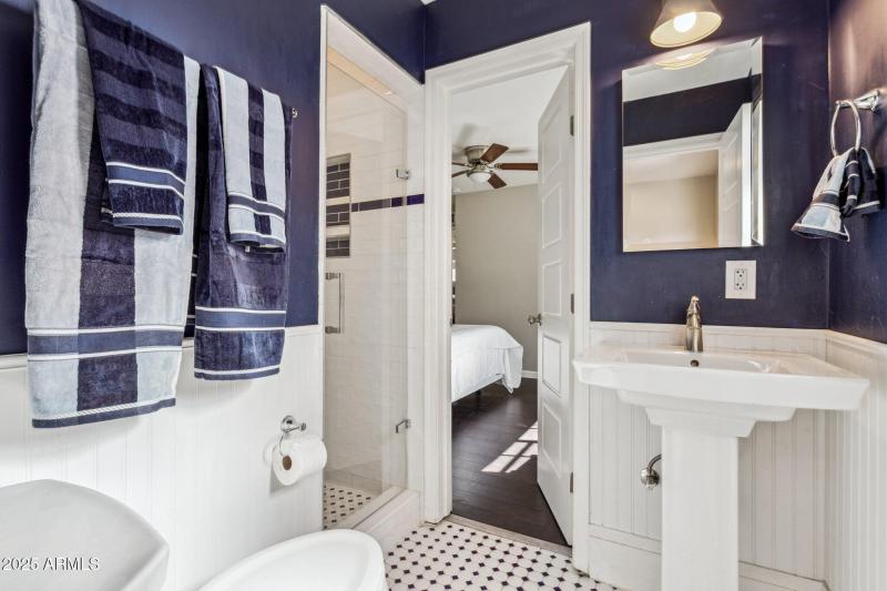 12-web-or-mls-3609-e-fairmount-ave