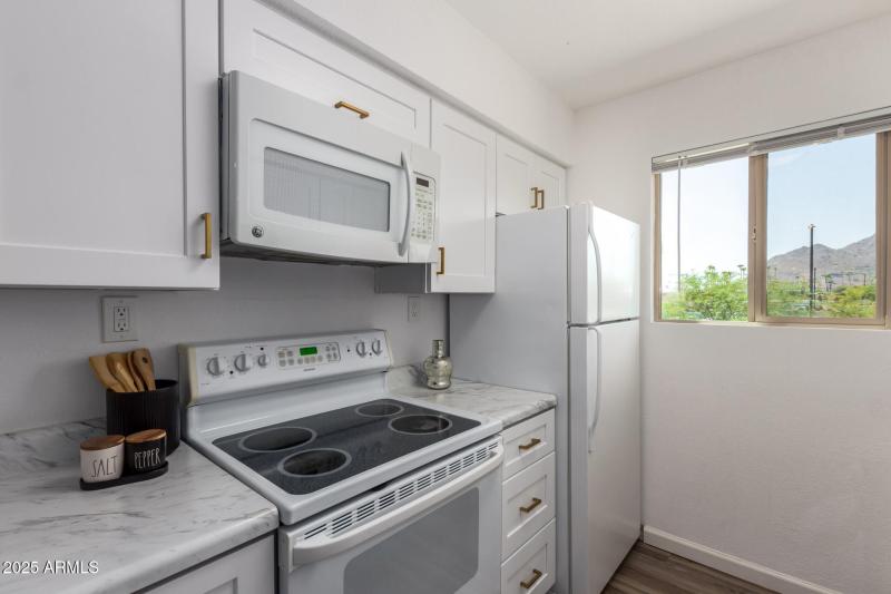 smell the cookies baking?