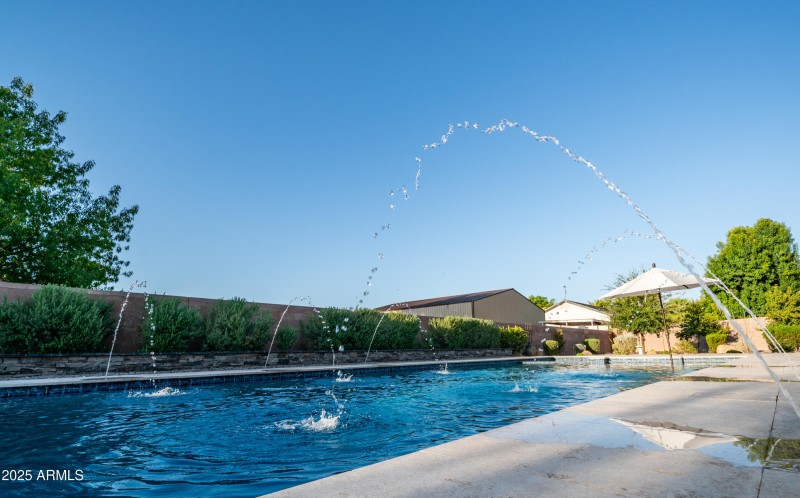 2086 E Trigger Way Exterior Photos-32