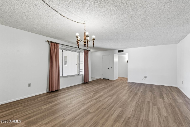 14_17807_125th14_mls