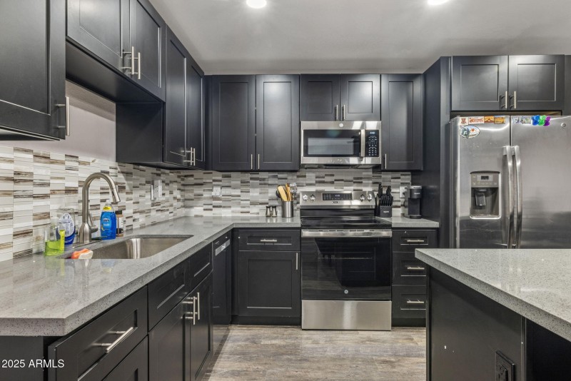 Guest House Full Kitchen