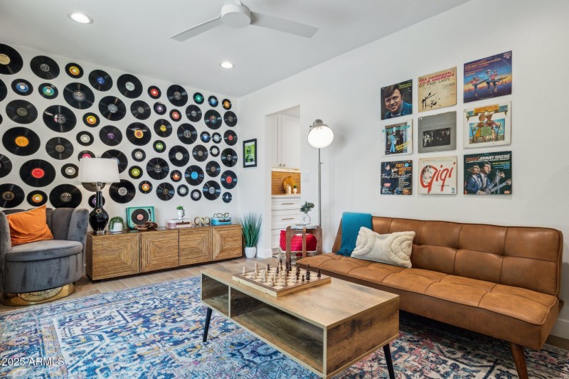 front living room with walkway tothe kit