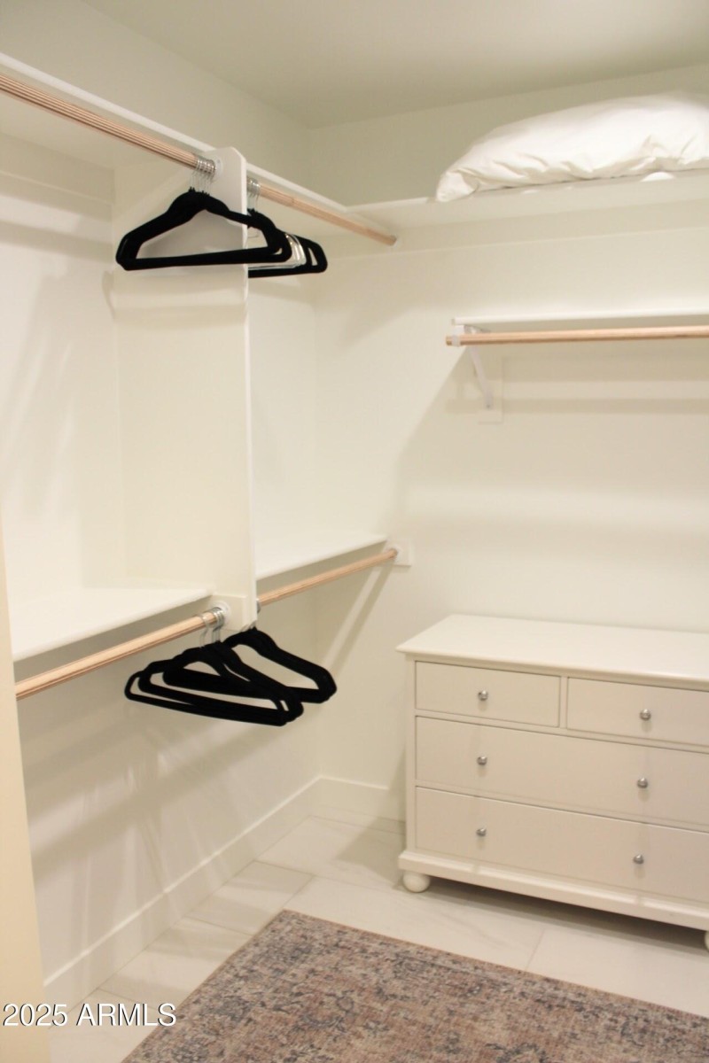 primary walk-in closet (2)