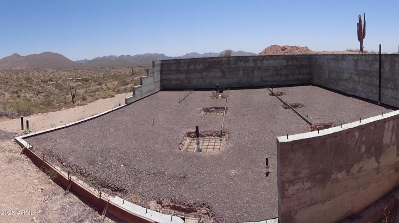 RV Garage beginning (3)