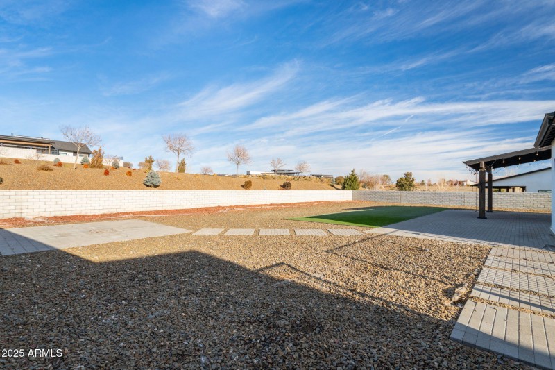 41-web-or-mls-5656-e-killen-loop