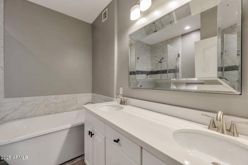 20250106211816085737000000-o