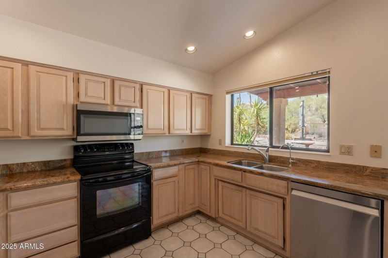 18-web-or-mls-Parlin-18