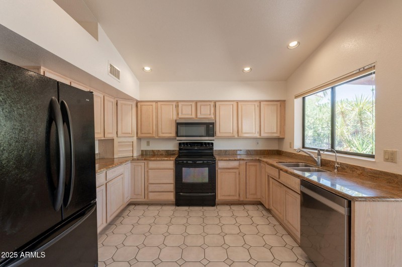 19-web-or-mls-Parlin-19