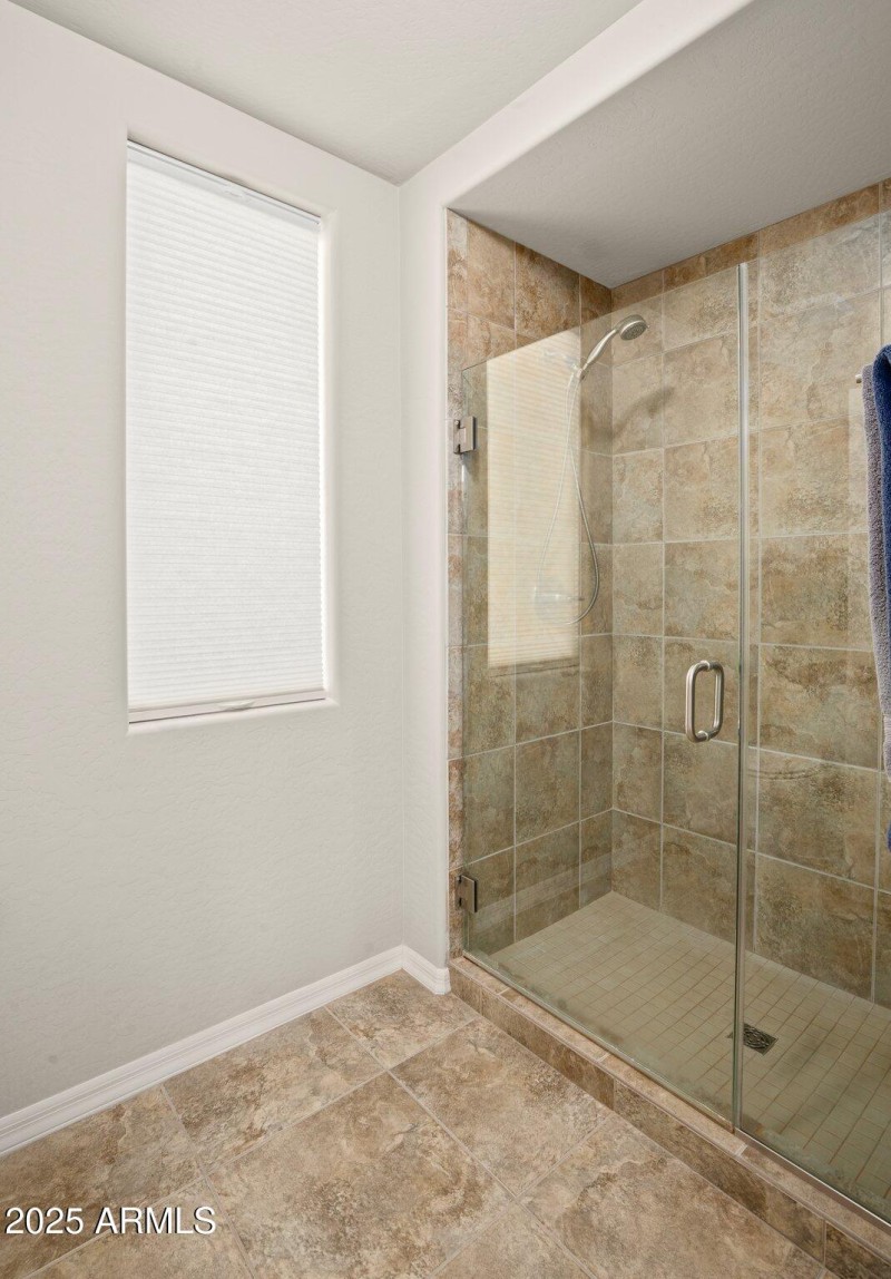 8-web-or-mls-_TMR1679