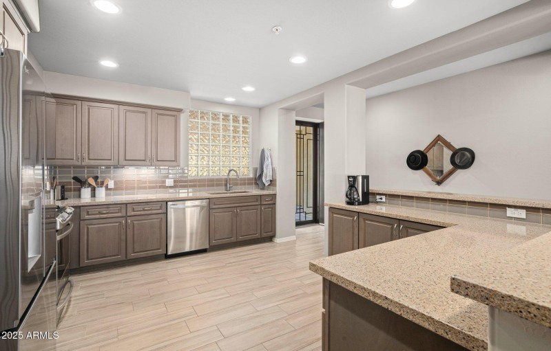 20-web-or-mls-_TMR1840