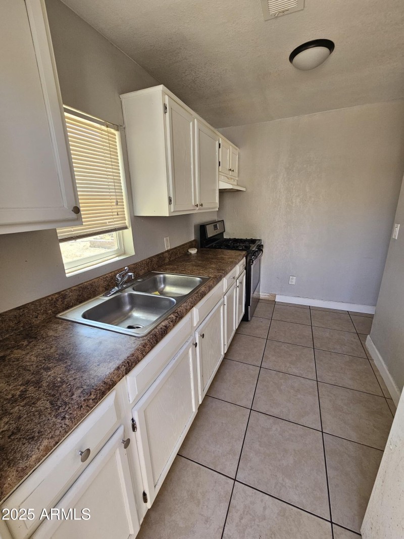 02101b45-4aa0-49f9-8c6b-cd8a2cb09645