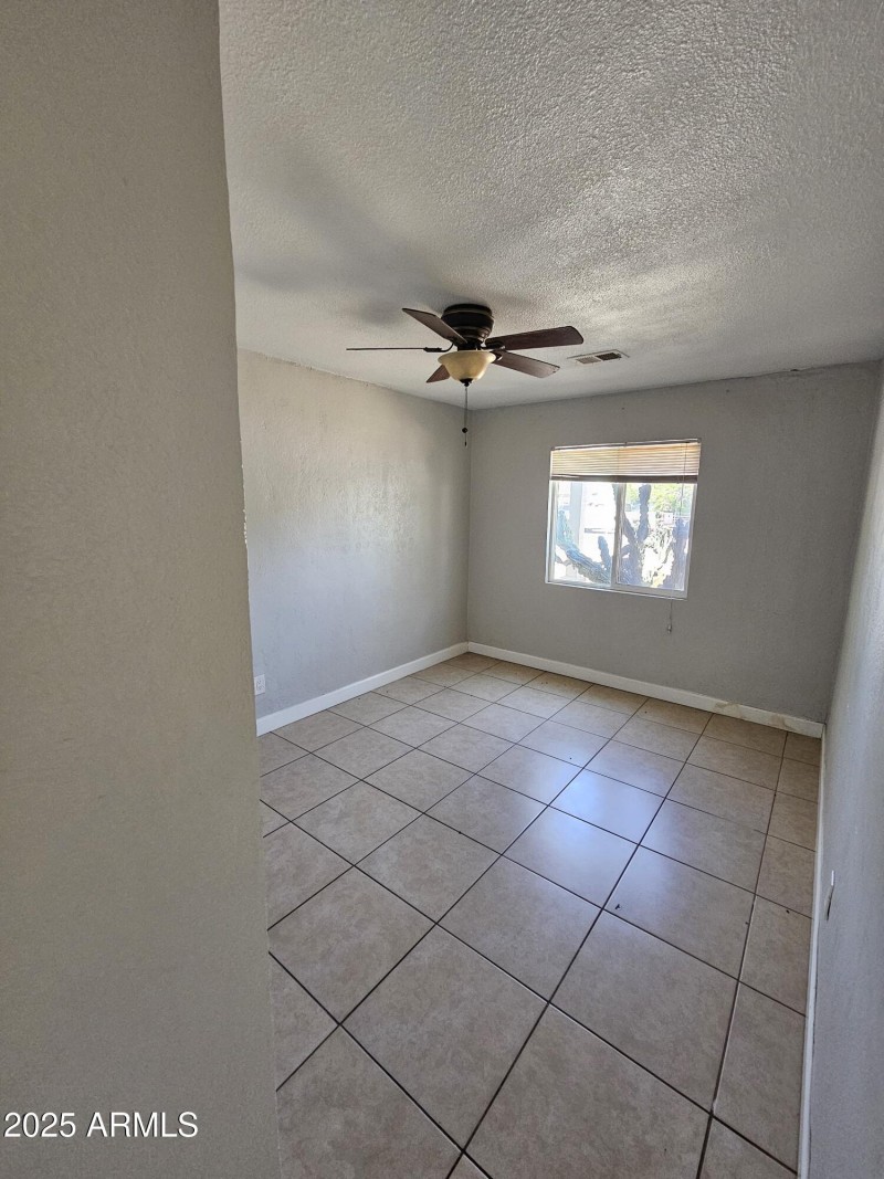 b6d89285-cc21-411f-9ccb-fa98ab355c85