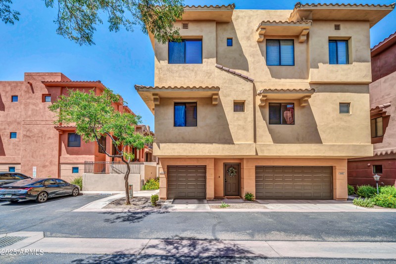 9551 E Redfield Rd-1