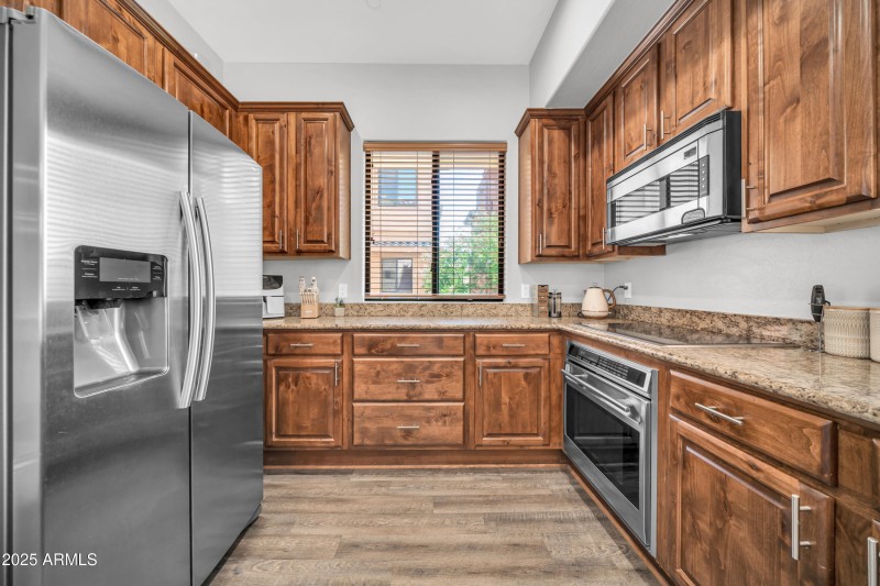 9551 E Redfield Rd-17