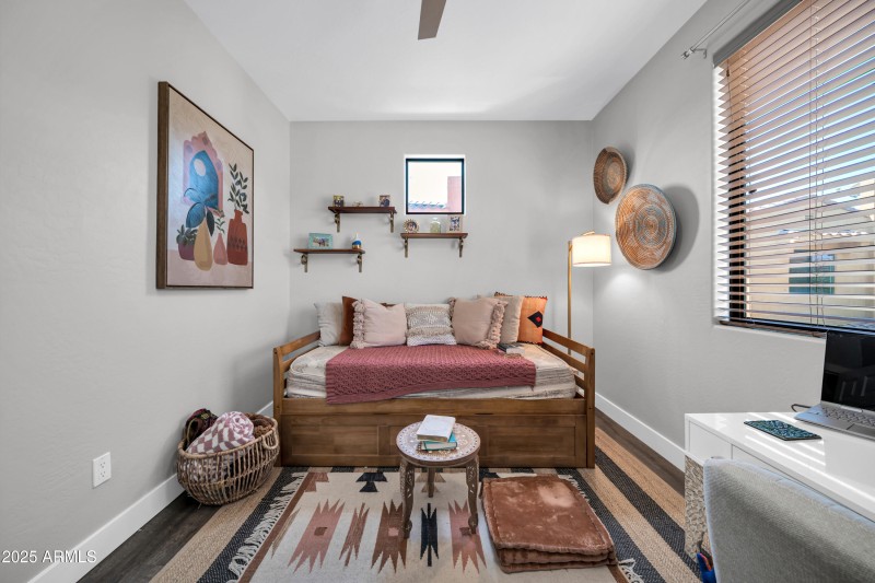 9551 E Redfield Rd-28