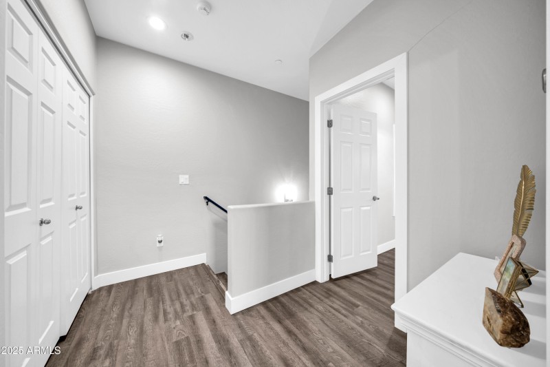 9551 E Redfield Rd-31