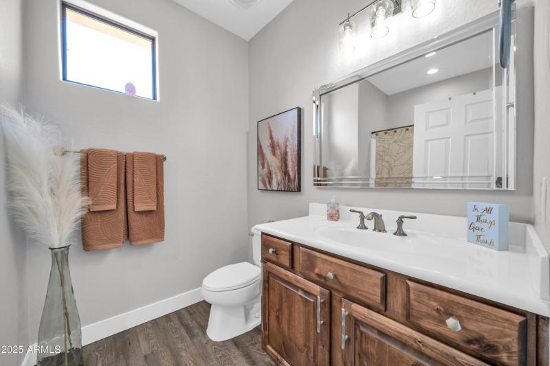 9551 E Redfield Rd-36