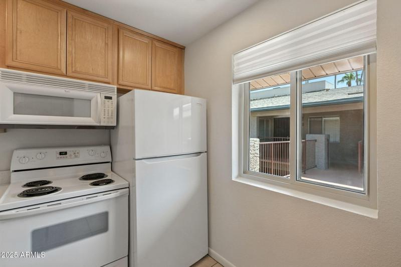 NEWER WINDOW TREATMENT!!!