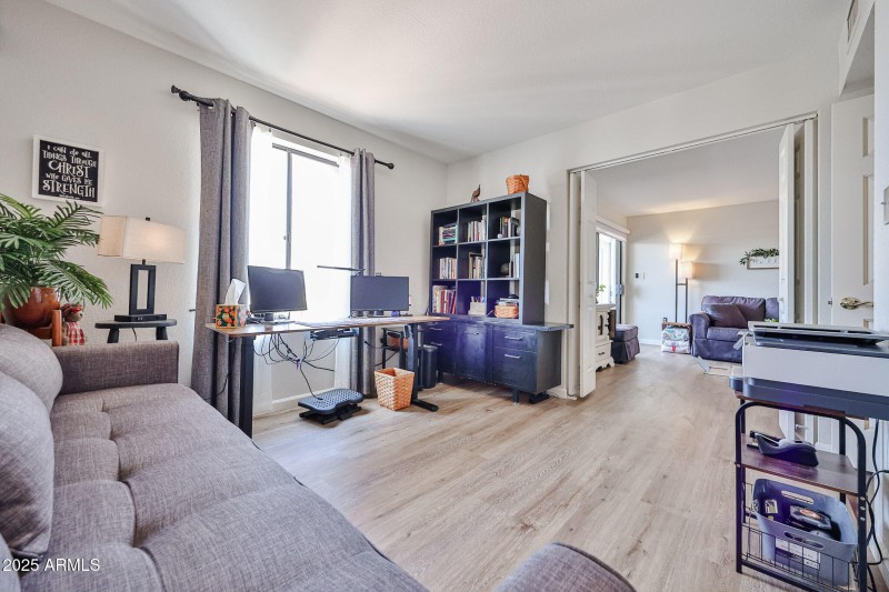 SECOND BEDROOM/HOME OFFICE