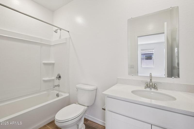 20-web-or-mls-W Old Timer Rd-S1008-020