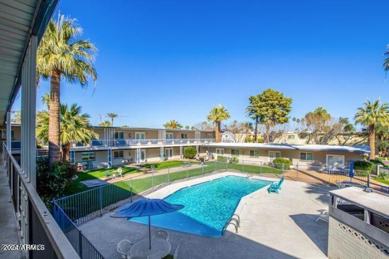 Americana Retro Vibes