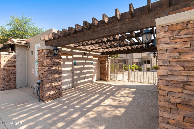 2155 N-033-016-DLB 2893-MLS_Size