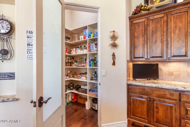 2778-E-Locust-Dr-MLS-60