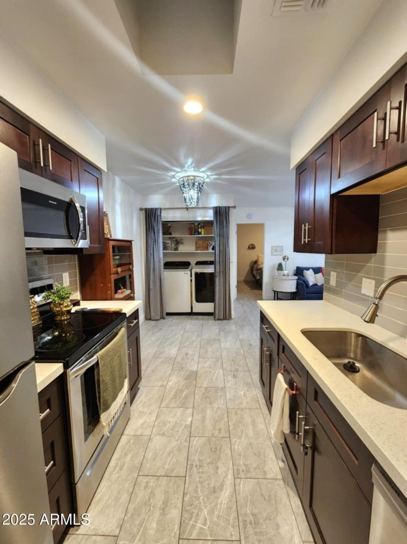 94705892-98f5-4017-8a2d-3dfda67f36b4