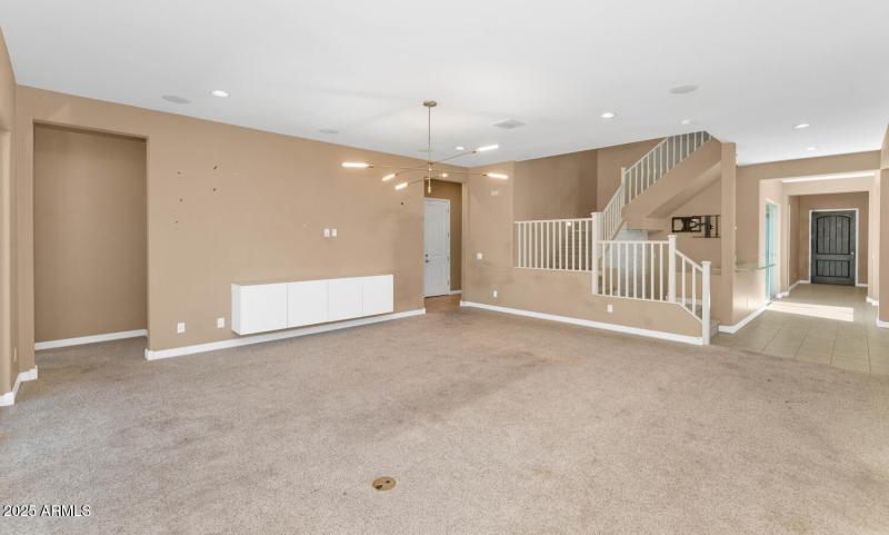 10718 E Lumiere Ave-large-010-027-10718