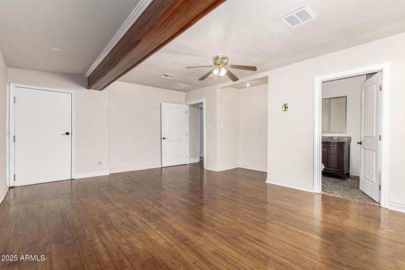 Guest Room 2 w/ private entrance