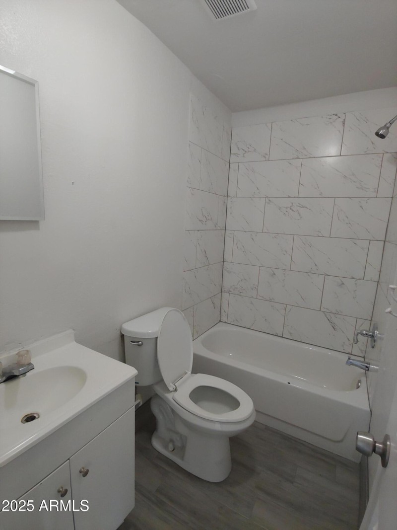 Bathroom 1 (NXPowerLite Copy)