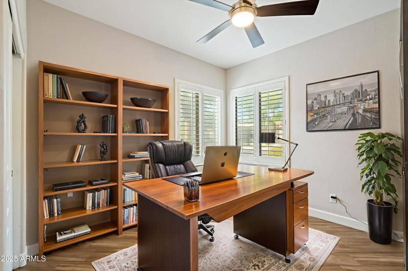 27-Bedroom-1 - Home Office - Modern - 2