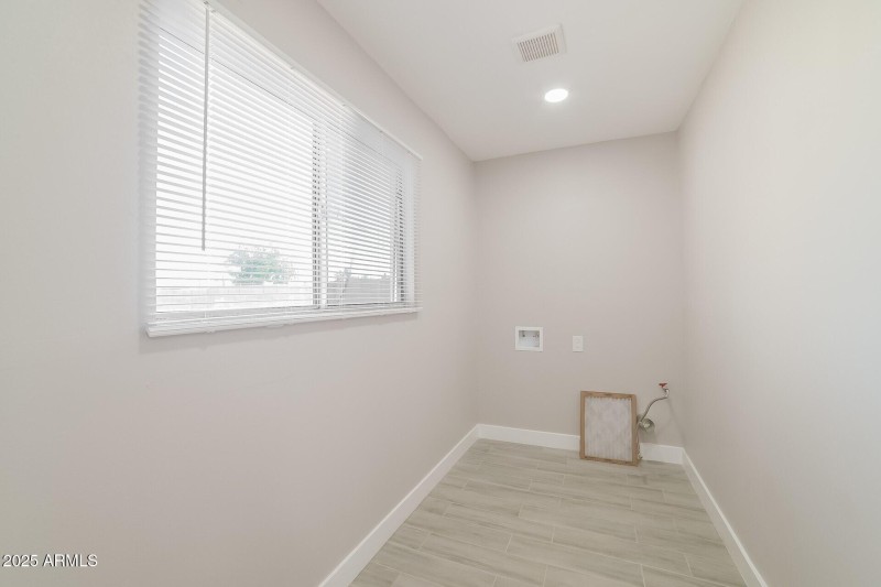 238351-photo-632c99ec35727