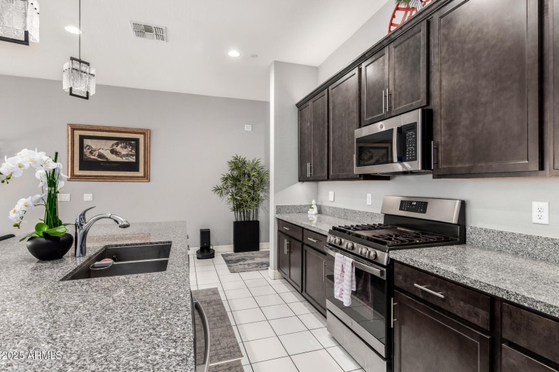 Stainless Appliances - 42in Cabinets