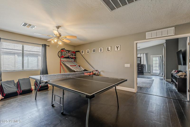 7C8AB541-42D8-4EE3-9D59-9B2D51713A57