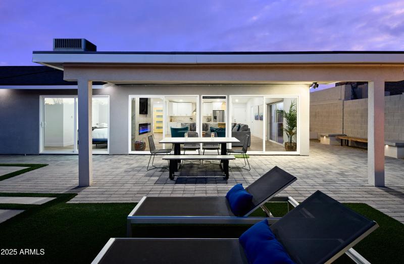 PropertyImageCo_6020N77thPl_WEB_7